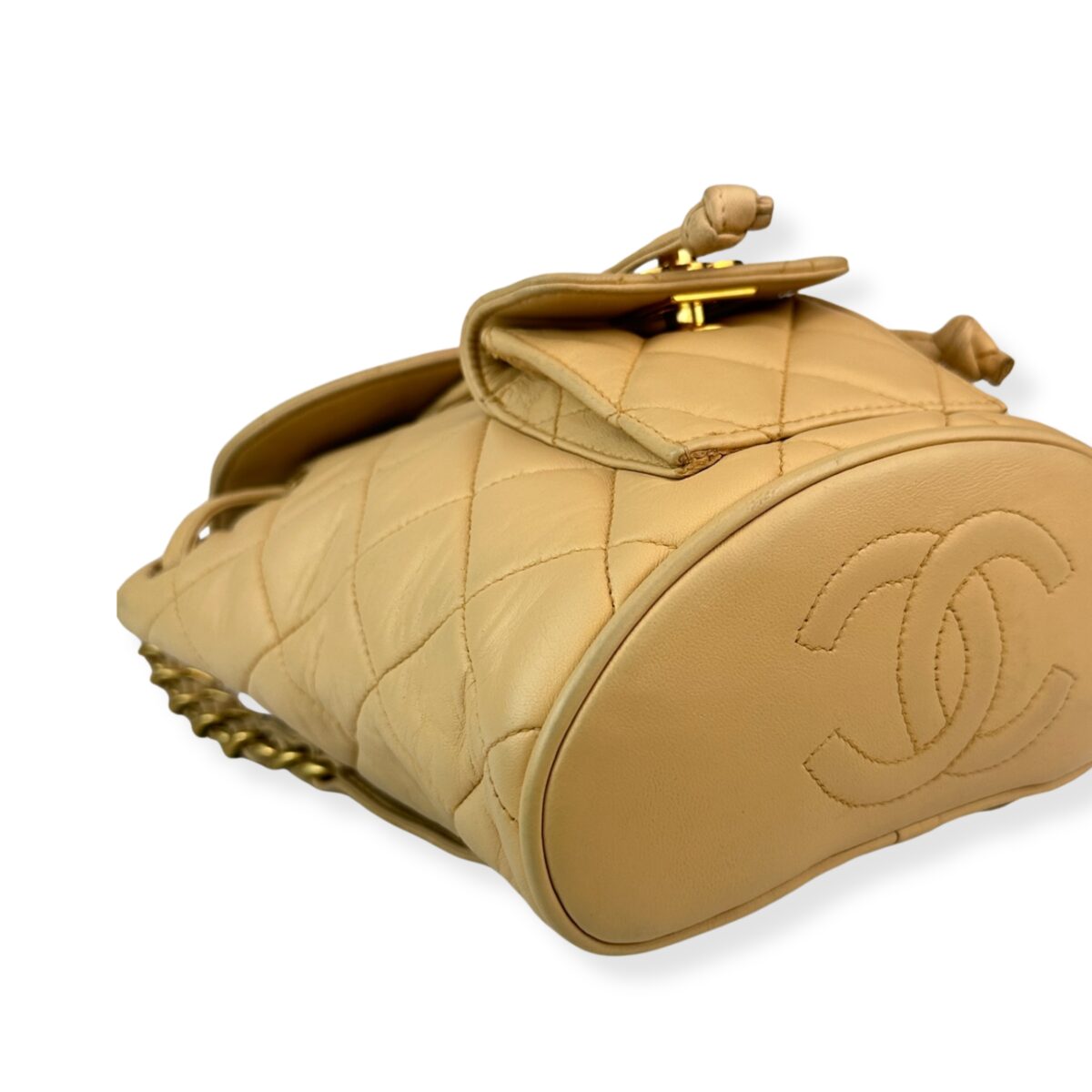 chanel | 駝色金釦迷你duma 雙肩包